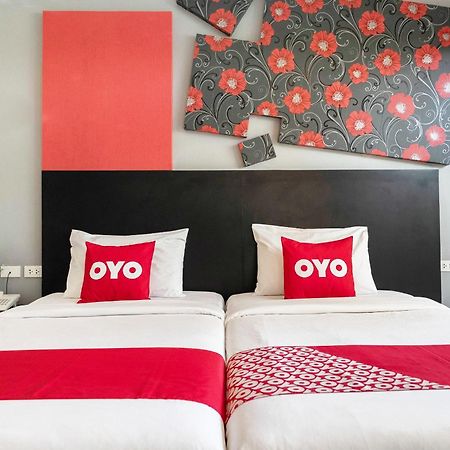 Oyo 792 Omsaga Phuket Hotel Esterno foto