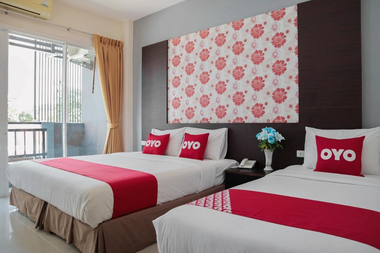 Oyo 792 Omsaga Phuket Hotel Esterno foto