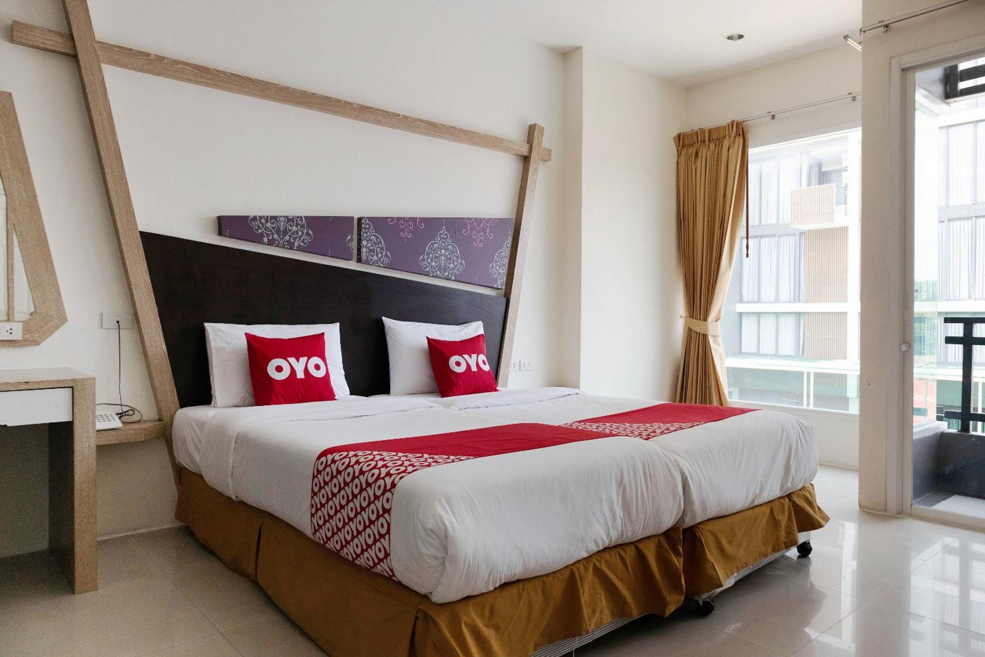Oyo 792 Omsaga Phuket Hotel Esterno foto