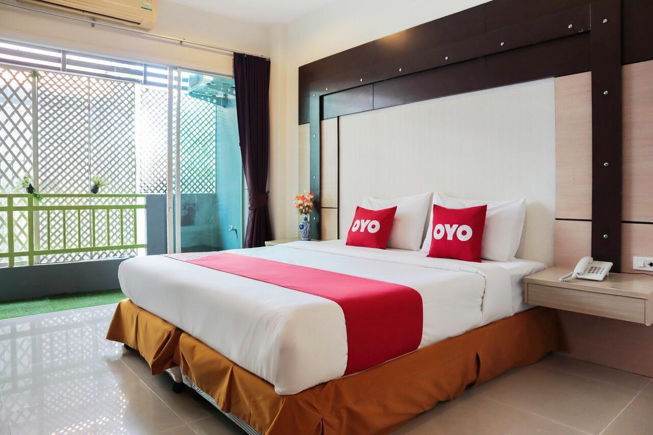 Oyo 792 Omsaga Phuket Hotel Esterno foto