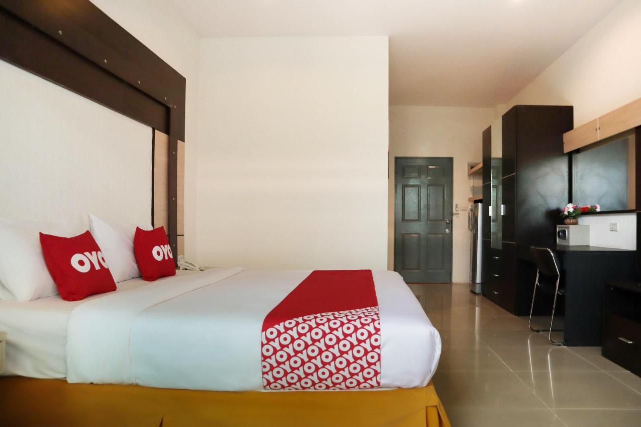 Oyo 792 Omsaga Phuket Hotel Esterno foto